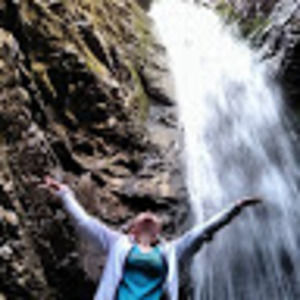 Meet your Posher, Leilani